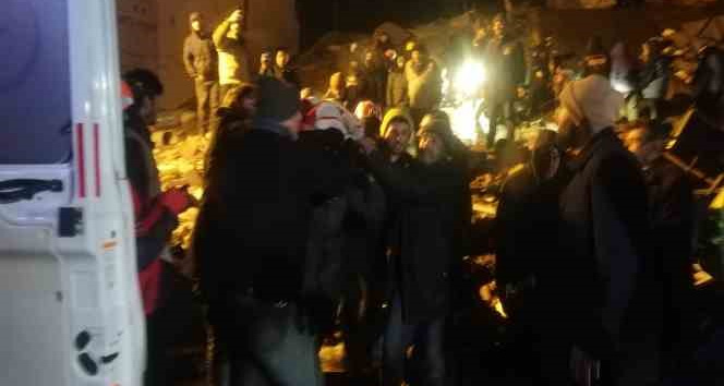 Enkazdan 20 saat sonra çıkartıldı