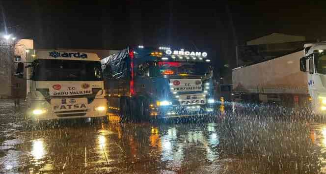 Fatsa, deprem bölgesi için tek yürek oldu