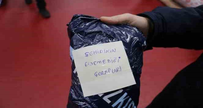 Deprem yardım kampanyasında Yalova’dan duygulandıran notlar: “Şehidimin giyemediği çorapları”