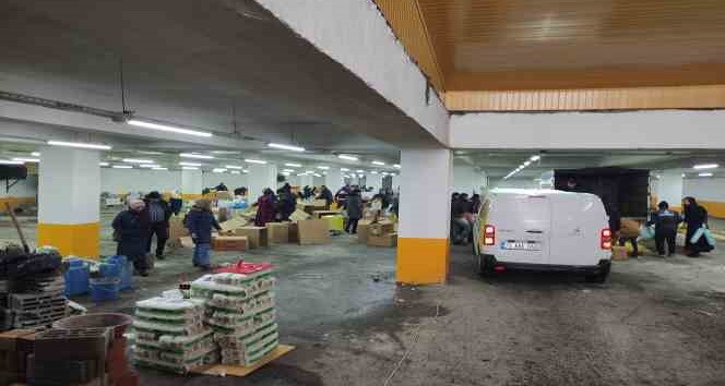 Ardahan’dan deprem bölgesine yardım seferberliği