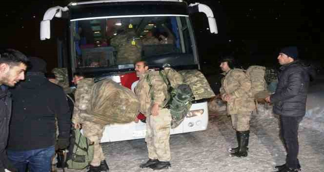 Bitlis’ten deprem bölgelerine 540 güvenlik gücü sevk edildi