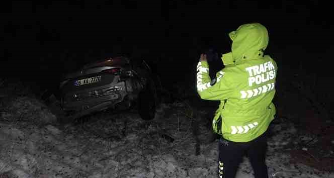 Uçurumdan yuvarlanan otomobil hurdaya döndü: 6 yaralı