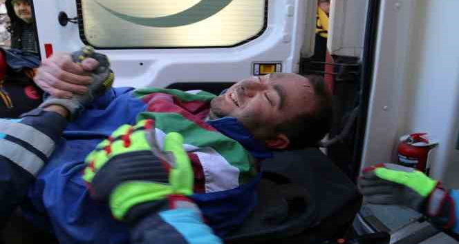 Deprem bölgesinden 54 saat sonra güzel haber