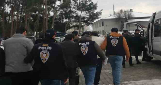 Çanakkale’de yasa dışı bahis ve sahtecilik operasyonu: 3 gözaltı