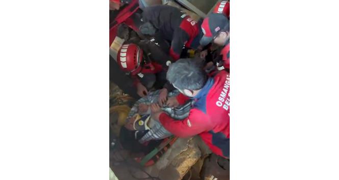 Kahramanmaraş’ta bir genç kız daha kurtarıldı