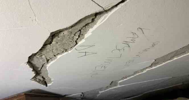 Enkazdayken duvara ’umudunu kaybetme’ yazdı, 64 saat sonra ‘ışığı’ gördü