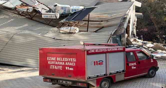 Ezine Belediye Başkanı Güray Yüksel deprem bölgesinde