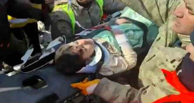 JAK ekiplerince 12 yaşındaki çocuk, 71 saat sonra kurtarıldı