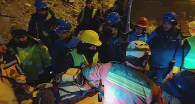 Kahramanmaraş’ta 9 yaşındaki kız çocuğu 89 saat sonra kurtarıldı