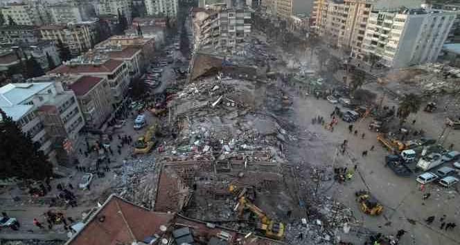 Ekiplerin gece gündüz çalışmaları havadan dron ile görüntülendi