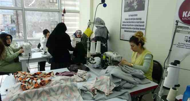Trabzon’da depremzedeler için kışlık kıyafet seferberliği