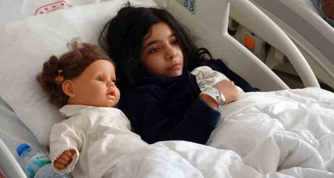 Enkaz altından kurtarılan depremzede: "Biz kurtulduk ama Adıyaman silindi, geçmişimiz silindi”