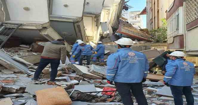 Bingöl’den deprem bölgesine 796 personel gönderildi