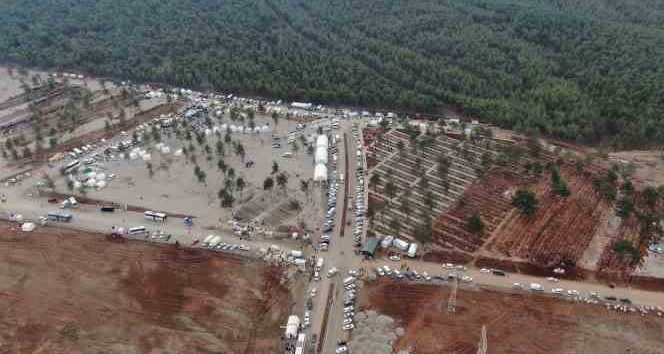 Kahramanmaraş Kapıçam Mezarlığı’nda acı görüntüler
