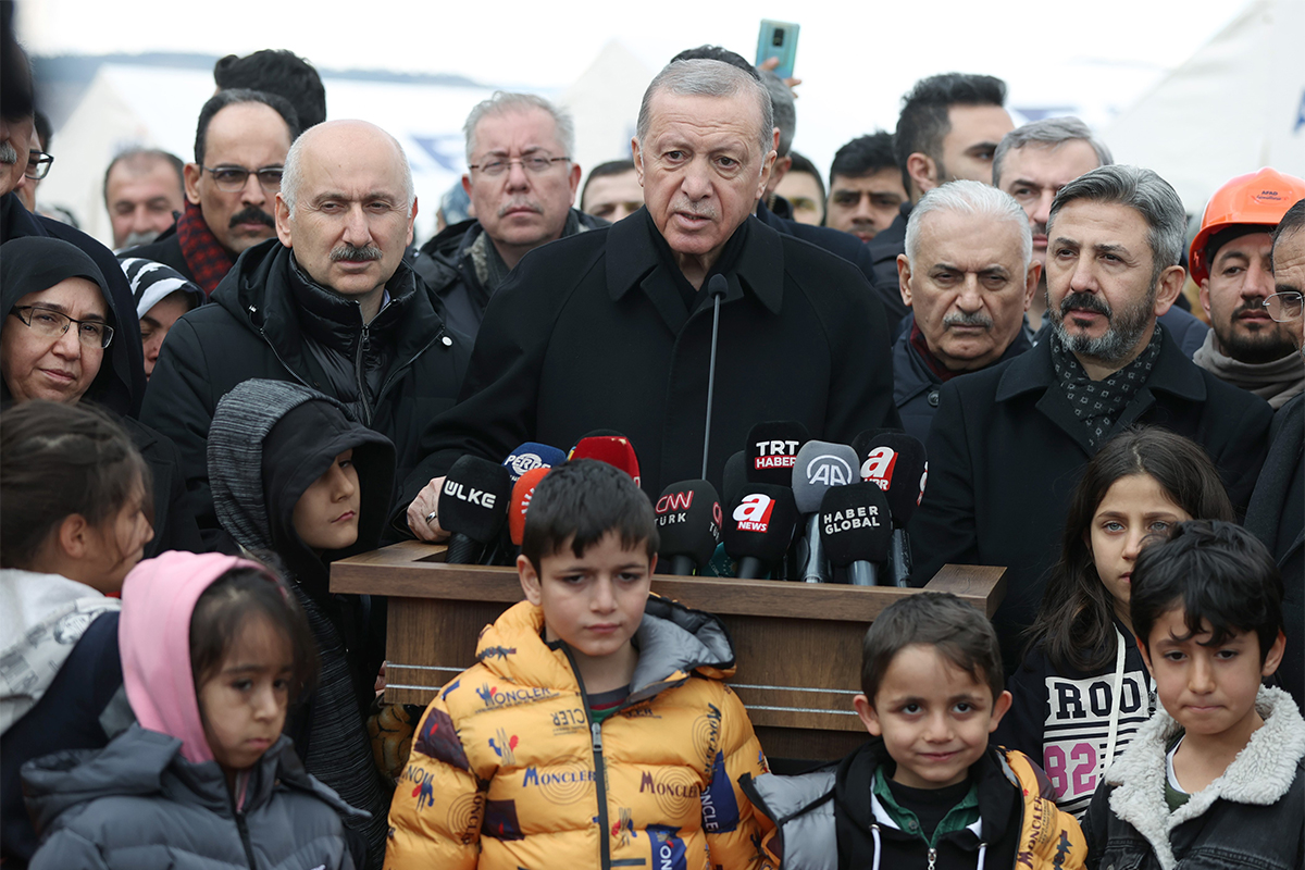 Cumhurbaşkanı Erdoğan: &#039;Bir yıllık kira bedelini ödeyeceğiz&#039;