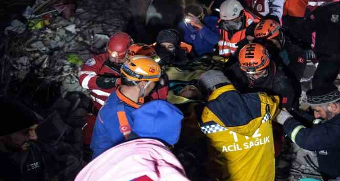 Depremin 111. saatinde kurtarıldı, oğullarına kebap sözü verdi