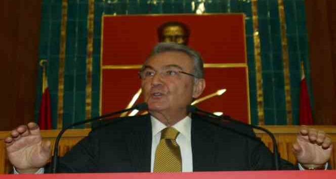 Eski CHP Genel Başkanı Deniz Baykal vefat etti