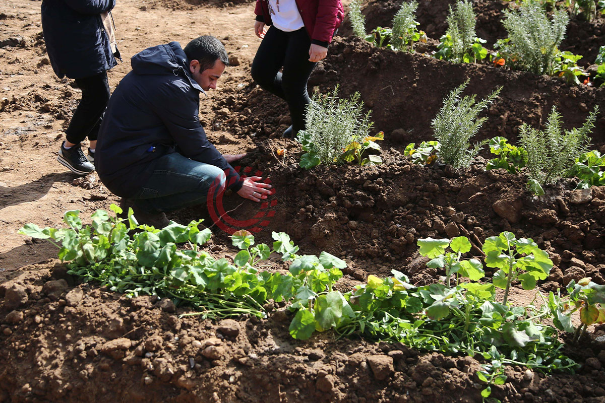 Polis memuru görevli olduğu için kurtuldu, tüm ailesini kaybetti