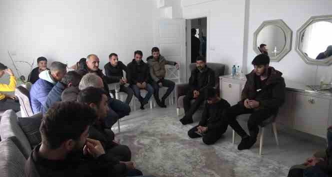 -Gümüşhane’de köy halkı 35 depremzedeye kapılarını açtı