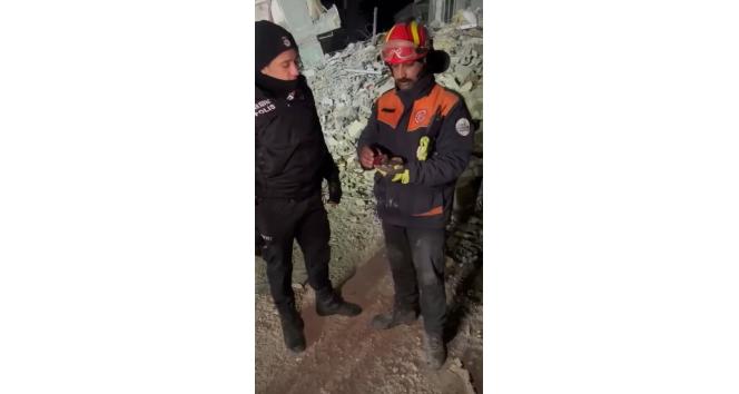 Batmanlı itfaiye şoföründen örnek davranış