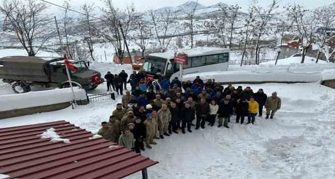 Nazımiye ilçesinde depremzedeler için örnek dayanışma