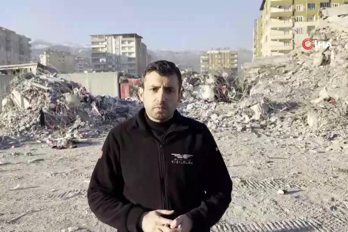 Selçuk Bayraktar: 'Baykar olarak bin konut bağışlıyoruz'