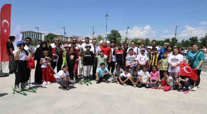 Ağrı&rsquo;da spor okulları ve engelsiz spor okulları g&ouml;rkemli t&ouml;renle a&ccedil;ıldı
