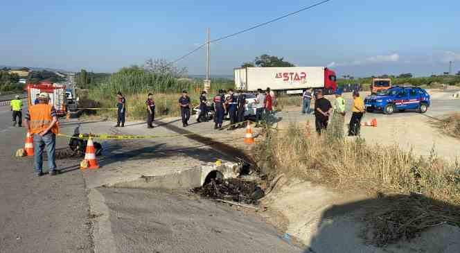 Kazada s&uuml;r&uuml;c&uuml; hayatını kaybetti, otomobilden &ccedil;ok sayıda uyuşturucu &ccedil;ıktı 
