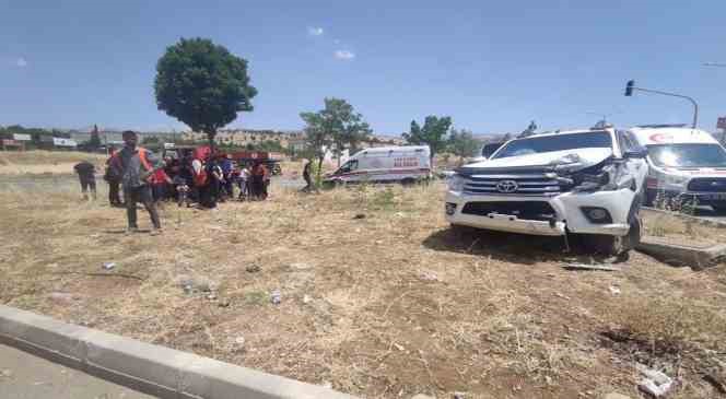 Şırnak’ta 2 aracın çarpıştığı kazada 5 kişi yaralandı