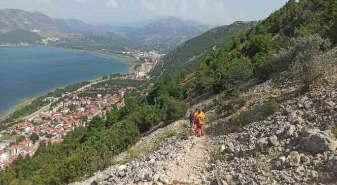 Eğirdir’de doğa yürüyüşünde kaybolan yaşlı adam ölü bulundu