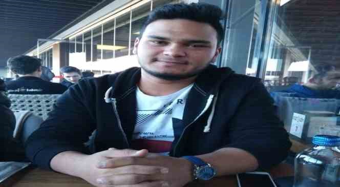 &Ccedil;anakkale&rsquo;de trafik kazası: 1 &ouml;l&uuml;, 1 yaralı
