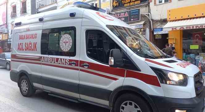 Eve pencereden girmek isteyen kadın ikinci kattan d&uuml;şt&uuml;
