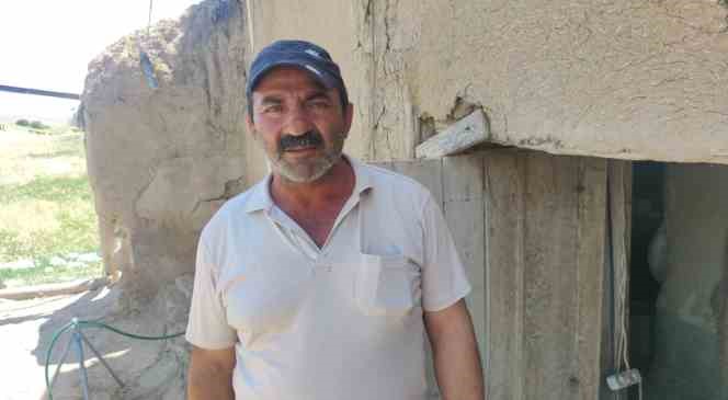 Tunceli&rsquo;de 2 katlı kerpi&ccedil; evin bir b&ouml;l&uuml;m&uuml; &ccedil;&ouml;kt&uuml;
