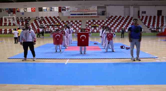 Muş&rsquo;ta &lsquo;Yaz Spor Okulları&rsquo; başladı
