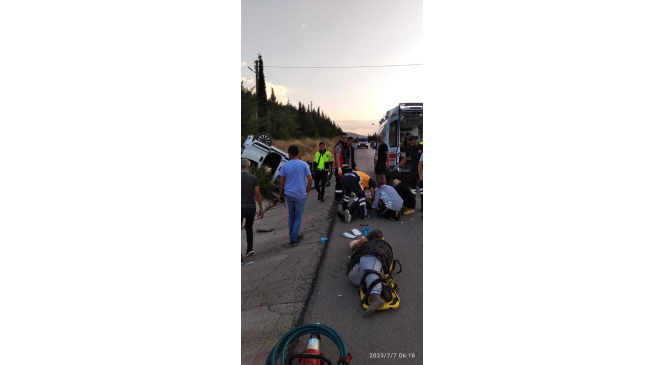 Burdur&rsquo;da takla atan otomobildeki 5 kişi yaralandı
