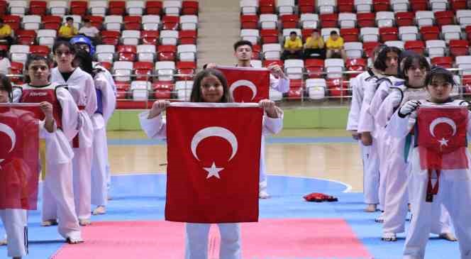 Muş’ta ‘Yaz Spor Okulları’ başladı