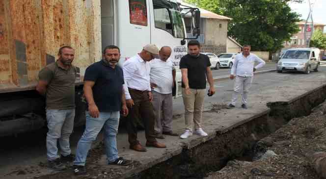 Malazgirt’te doğalgaz çalışmalarına devam ediyor