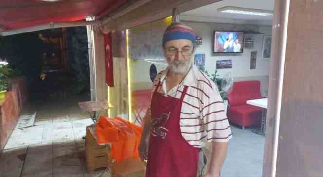 Edirne&rsquo;de sağanak yağış zor anlar yaşattı
