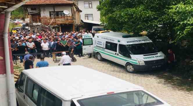 Eşi tarafından öldürülen kadın ve annesi Tokat’ta toprağa verildi
