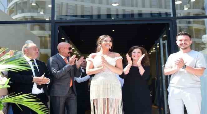 Kiralık gelinlikler yok satıyor
