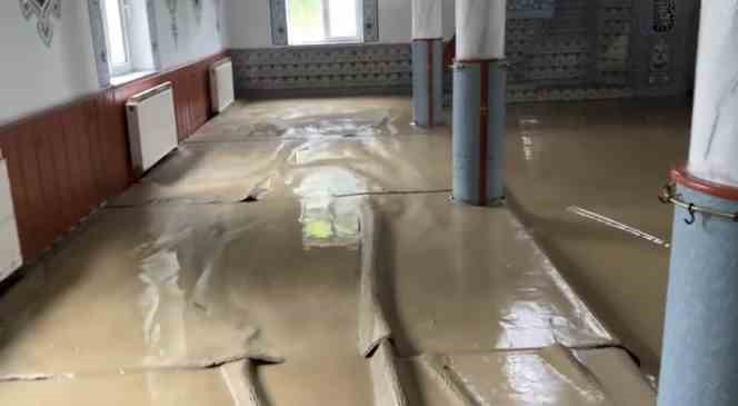 Zonguldak’ta cami sular altında kaldı