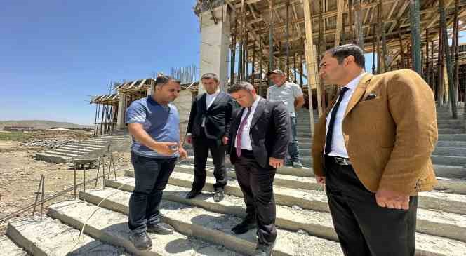Yüksekova Halk Eğitim Merkezi yeni binasına kavuşuyor