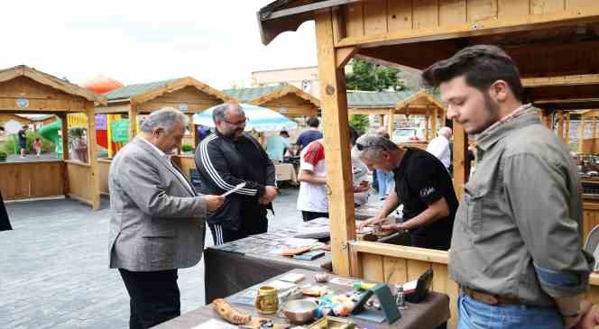 Talas Antika Pazarı ayda iki gün