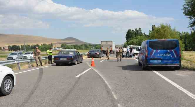 Patnos’ta trafik kazası: 2 yaralı