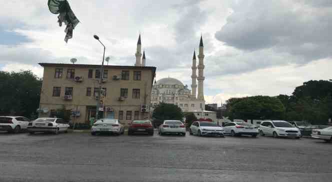 Kavurucu sıcakların hakim olduğu Iğdır’da yağmur yağdı
