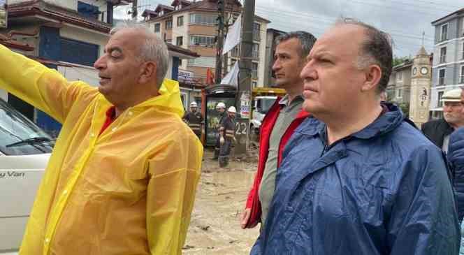 Zonguldak Valisi Mustafa Tutulmaz: "Son 24 saatte 200 kilogram yağış alan yerler var"
