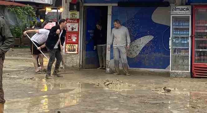 Devrek&rsquo;te temizlik &ccedil;alışmaları başladı
