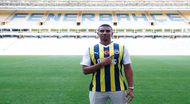 Fenerbahçe, Fransız asıllı Ganalı milli stoper Alexander Djiku’yu 3+1 yıllığına kadrosuna kattı.