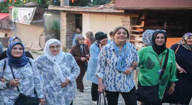 Evliya Çelebi’nin torunları Bursa’yı gezdi