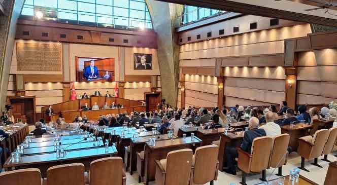 İBB AK Parti Grup Başkanvekili G&ouml;ksu&rsquo;dan Feshane&rsquo;de a&ccedil;ılan sergiye eleştiri: "Kamu eliyle LGBT propagandası yapamazsın&rdquo;
